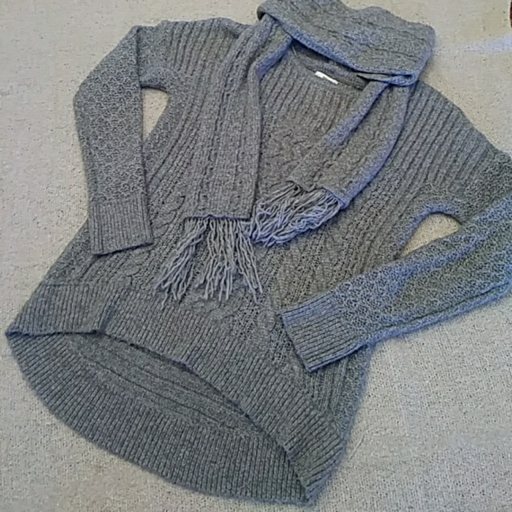 NWT Tunic Sweater w/ Scarf